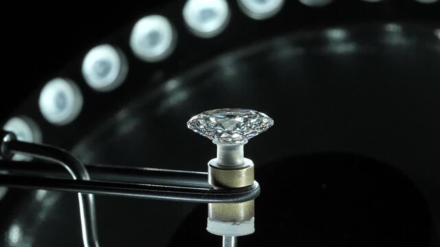 diamond manufacturing and microscop view of ready diamond finishing on micro view 