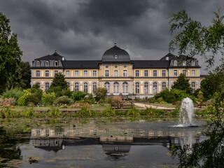 Das Poppelsdorfer Schloss in Bonn mit Botanischem Garten,