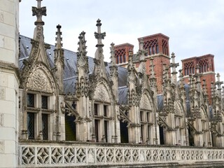 Architecture gothique des toits et lucarnes du Château d'Amboise, Val de Loire.