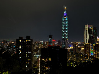Fototapeta premium 台湾・台北 象山から台北101の夜景