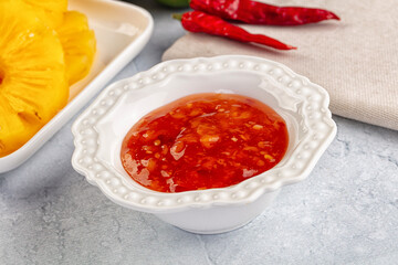Sweet and spicy chili pineapple sauce