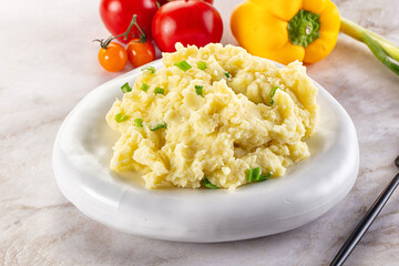 Mashed potato with green onion