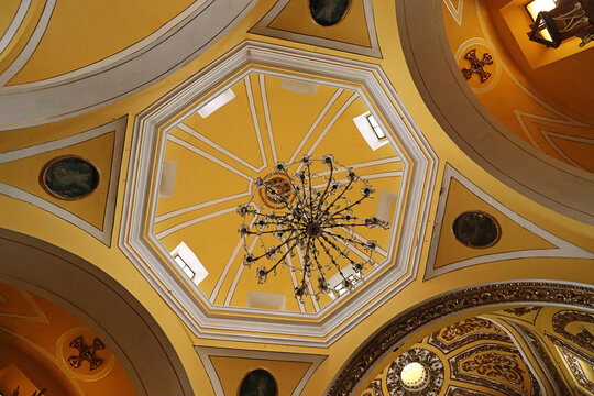 C&uacute;pula de la iglesia de San Rafael Comac en Puebla, M&eacute;xico.