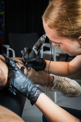 Tattooing Process – Focus and Precision