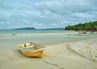 boat on the beach