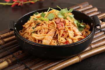 Chinese cuisine, Cantonese cuisine, salted meat and dried bamboo shoots