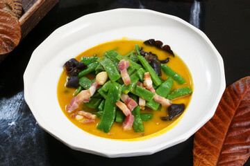 Chinese cuisine, Cantonese cuisine, salted meat, kidney beans