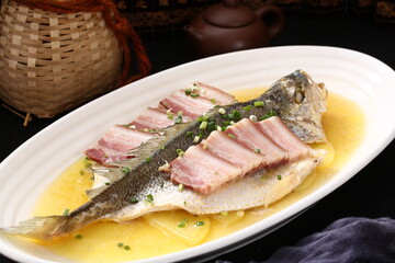 Chinese cuisine, Cantonese cuisine, salted meat steamed big yellow croaker