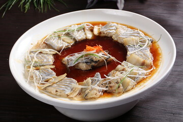 Chinese cuisine, Cantonese cuisine, salted meat steamed with fish