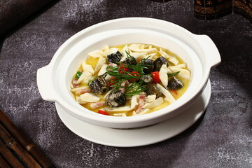 Chinese cuisine, Cantonese cuisine, salted meat, eel, bamboo shoots