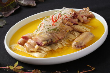 Chinese cuisine, Cantonese cuisine, salted chicken pot dumplings