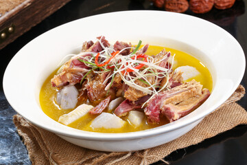 Chinese cuisine, Cantonese cuisine, salted goose and taro pot