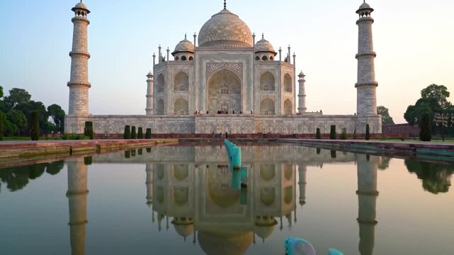 taj mahal in agra india