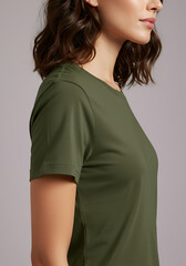 Obraz premium Close-up of a woman's olive green t-shirt