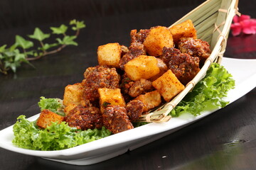 Chinese cuisine, Cantonese cuisine, potatoes and beef nuggets
