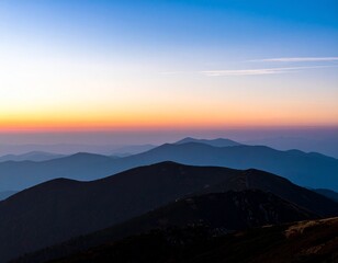 Obraz premium mountain range over sun rise