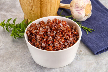 Red steamed rubine rice garnish