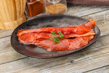 Salted sliced salmon fillet snack