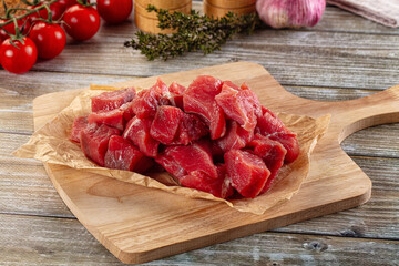 Raw beef cubes for cooking