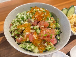 Tuna mixed Salmon Donburi with Egg Yolk and Seaweed, Served with Hamachi in Sesame Sauce and Potato Salad in Lunch set