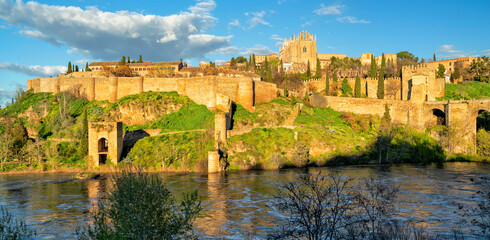 Obraz premium Spain. Toledo with Alcazar castle at sunset, Castilla-La Mancha