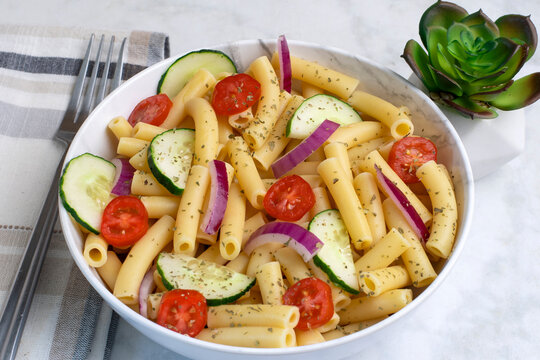 ziti pasta sald