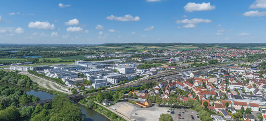 Die nordschwäbische Kreisstadt Donauwörth aus der Vogelperspektive