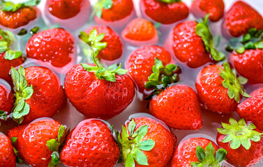 Composition with fresh ripe strawberries
