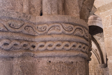 Greek elements of architectural decorations of buildings, columns, pommel and patterns