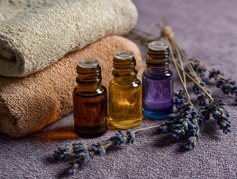 Lavender Essential Oils for Spa Aromatherapy: Relaxation Therapy with Wellness Towels