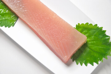 ビンチョウマグロの冊
