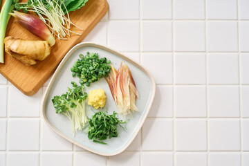 刻んだ薬味の盛り合わせ｜生姜・みょうが・大葉・小ねぎ・貝割れ大根