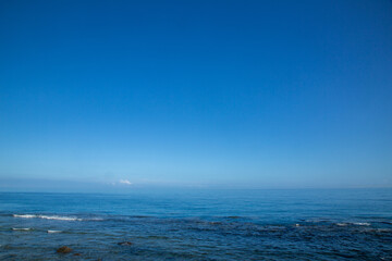 奄美大島の夏の海と空。
