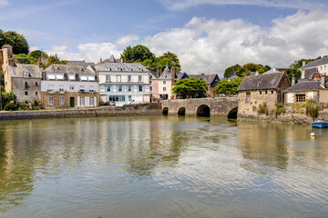 Vue sur la ville d'Auray dans le département du Morbihan - Bretagne