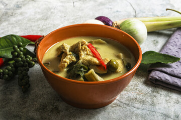 Thai green chicken curry with coconut
