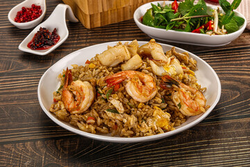 Vietnamese fried rice with prawn and squid Kom Ran