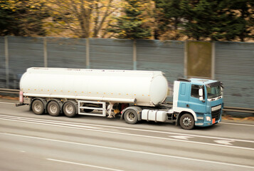 Fuel Road Tanker Truck for Hazardous Liquid Cargo Transport, Jet-A Shipping