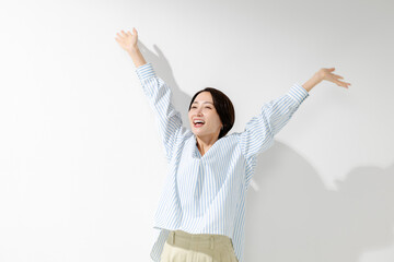 リラックスする女性