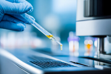 Precision handling of a liquid sample using a pipette in a laboratory setting