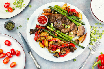 Duck breast, grilled duck meat.