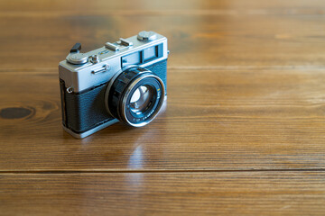 古いフィルムカメラ