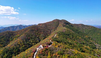 Fototapeta premium Autumnal mountain ridge