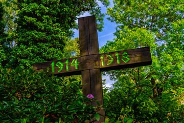 Holzkreuz Mahnmal Erster Weltkrieg