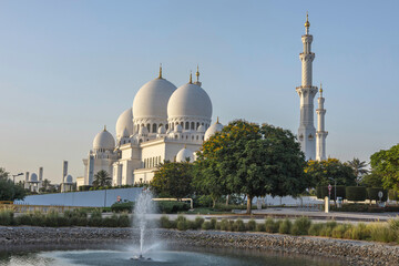 Sheikh Zayed Grand Mosque, Abu Dhabi. Symbol of Spirituality and Cultural Heritage. 