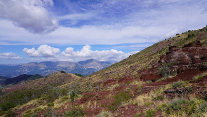 Paysage in rouge a Barrot 4
