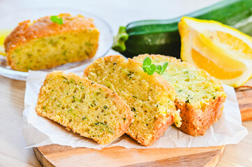 ズッキーニとレモンのパウンドケーキ