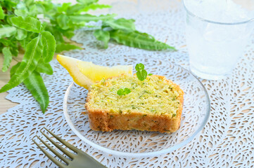 冷やしたズッキーニのパウンドケーキ