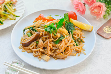 タイ料理　パッタイ