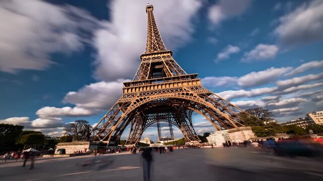 Hyperlapse of Majestic Eiffel Tower Sunset over Paris Skyline Ideal for Travel Lifestyle Campaigns, Inspiring Awe and Wanderlust.