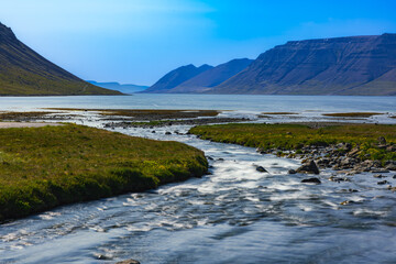 Wunderschöne Naturlandschaft in Island  